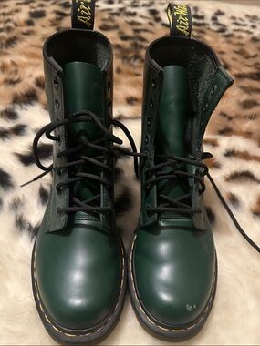 Dark Green Classic Dr. Martens 1460 8 eye lace up boots